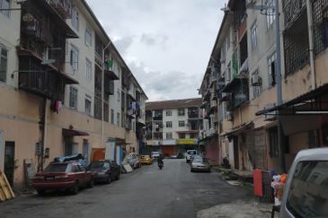 Saujana Puchong SP 3 Shop Apartment