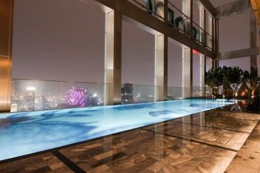 FREEHOLD W Hotel Residence KLCC for SALE [Below Market Value]