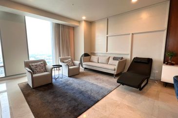 FREEHOLD W Hotel Residence KLCC for SALE [Below Market Value]