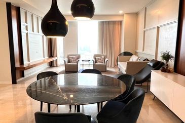 FREEHOLD W Hotel Residence KLCC for SALE [Below Market Value]