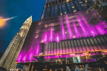 FREEHOLD W Hotel Residence KLCC for SALE [Below Market Value]