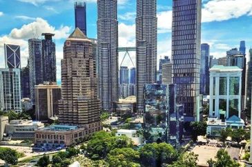 FREEHOLD W Hotel Residence KLCC for SALE [Below Market Value]