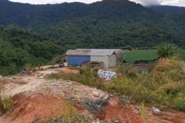 1,000++ Acres Empty Land, Lojing Highland, Kelantan for SALE