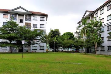 Sri Alpinia Apartment, Bandar Puteri, Puchong (Ground Floor) for RENT