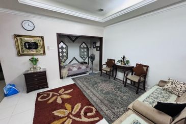 Opulenia @ Denai Alam