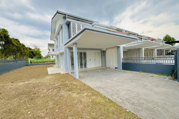 Ariza Elmina Gardens