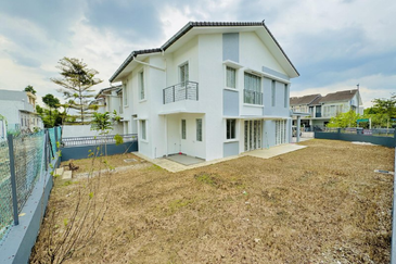 Ariza Elmina Gardens