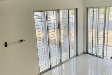 Ariza Elmina Gardens