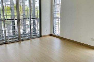 Ariza Elmina Gardens