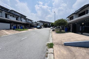 Saffron Hills @ Denai Alam