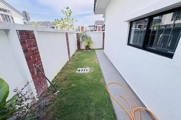 Elmina Green Three @ City of Elmina