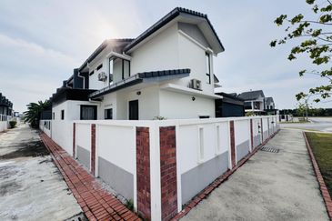 Elmina Green Three @ City of Elmina