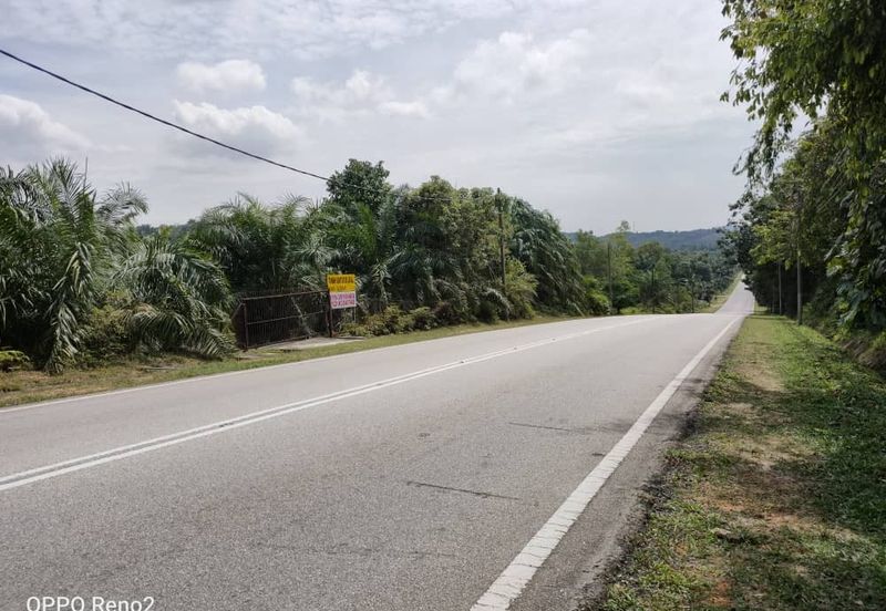 Revised Price! (Non Bumi Can Buy) Zonning Residential Land at Jalan Bukit Cerakah For Sale from RM3M to RM2.8M and now RM2.75M (Negotiable)