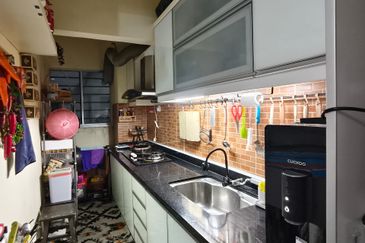 Suri Puteri Serviced Apartment