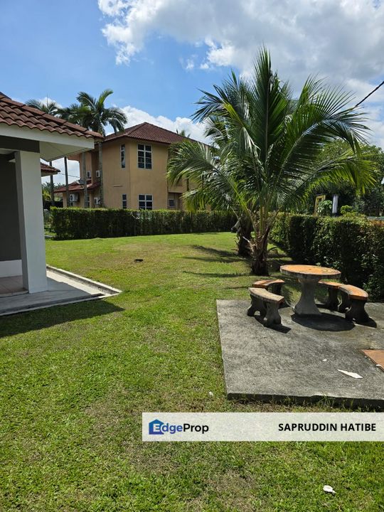 Two Storey Bungalow at Taman Seri Changgang 3, Batu 36 Banting for Sale, Selangor, Banting