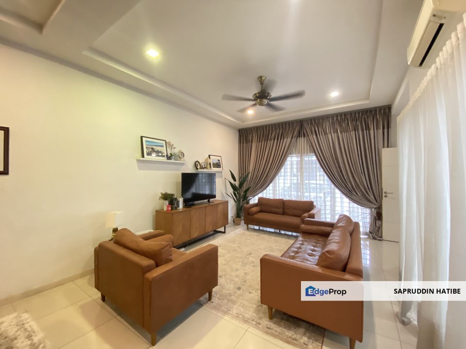 Frangipani Encorp Cahaya Alam @ Seksyen U12, Shah Alam Two and a Half Storeys Terrace Renovated Unit For Sale, Selangor, Shah Alam