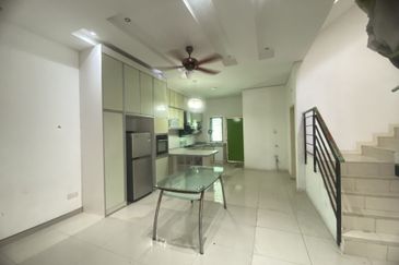 Frangipani Encorp Cahaya Alam @ Seksyen U12