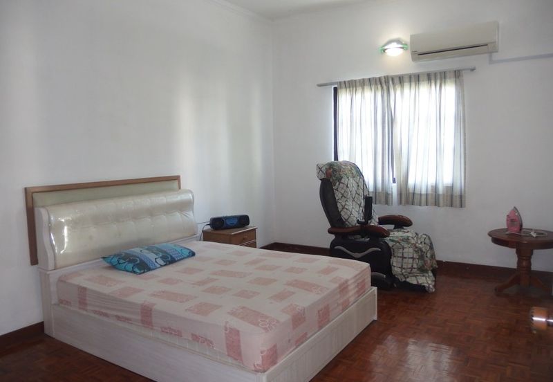 Country Villas @ County Heights