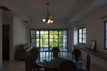 Country Villas @ County Heights