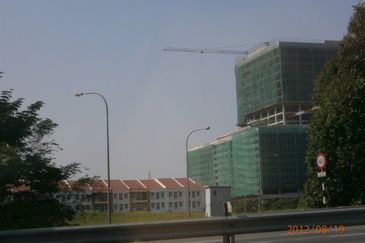 JALAN IMPIAN MAHKOTA 1