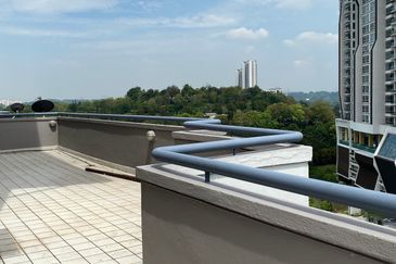 Puteri Palma Condominium @ IOI Resort City