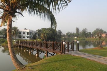 Country Villas @ County Heights