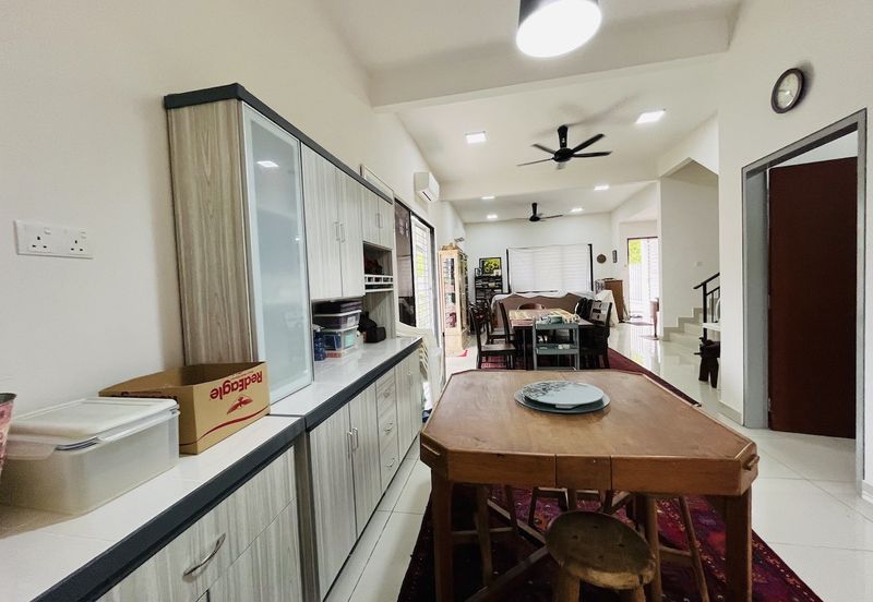 Evira @ Warisan Puteri