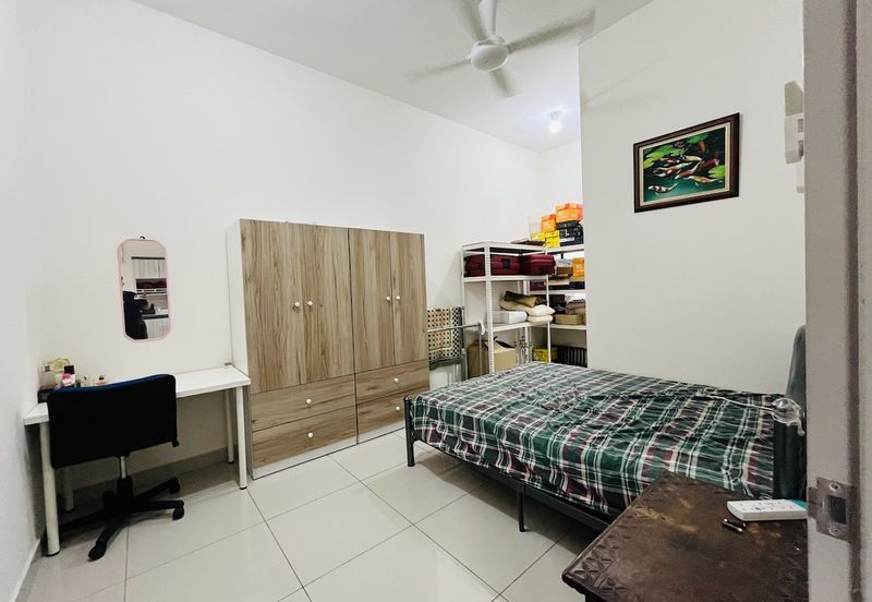 Evira @ Warisan Puteri