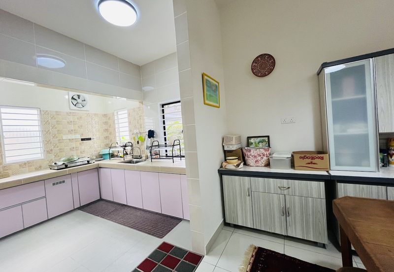 Evira @ Warisan Puteri