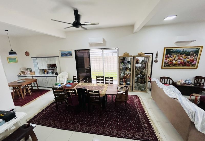 Evira @ Warisan Puteri