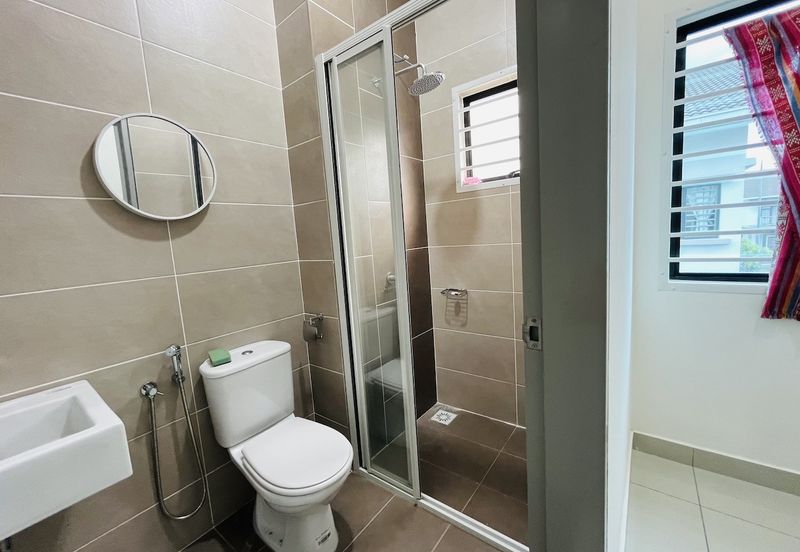 Evira @ Warisan Puteri