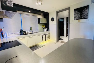 Puteri Palma Condominium @ IOI Resort City