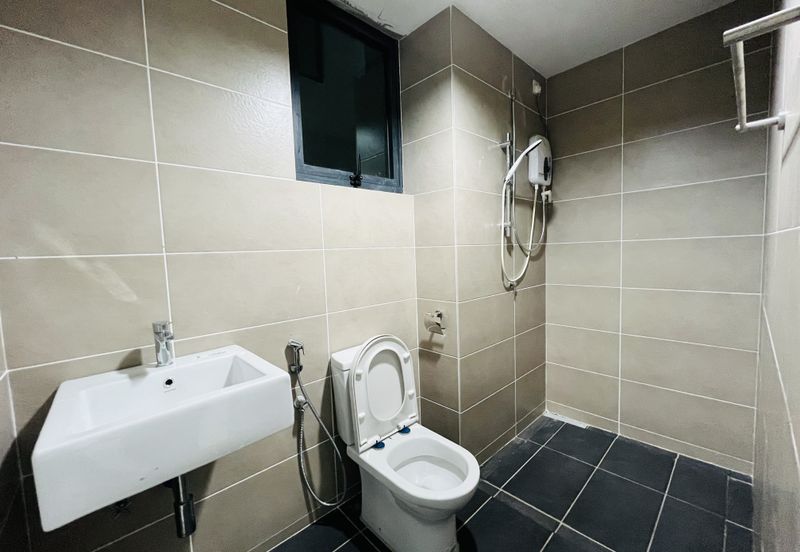 The Louvre @ Country Heights