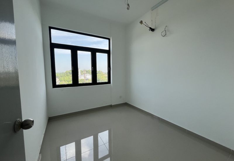 The Louvre @ Country Heights