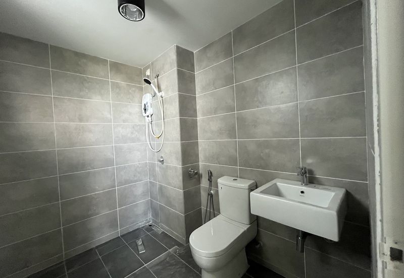 The Louvre @ Country Heights