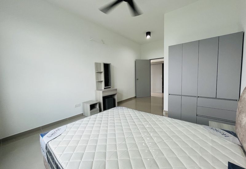 The Louvre @ Country Heights