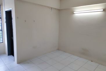 Calisa M @ Calisa Residences