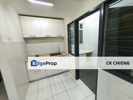 Calisa Residence Rent, 2 Rooms 2 bath basic unit, Puchong Taman Mas , Selangor, Puchong