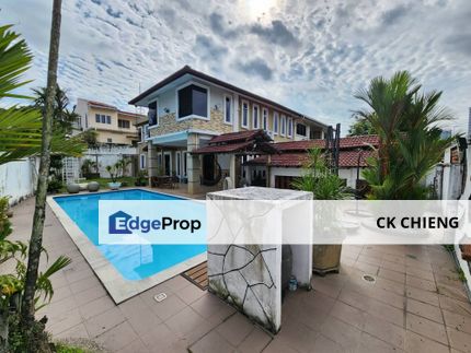 Freehold Semi-D with Swimming Pool, Bukit Gasing Petaling Jaya , Selangor, Petaling Jaya