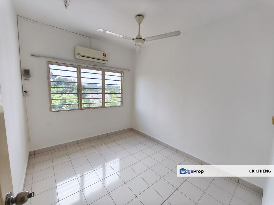 Suriamas Condo, Below Market Non Bumi, 1245sqft 4 Rooms, Bandar Sunway PJS10, Selangor, Bandar Sunway