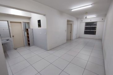 Calisa M @ Calisa Residences