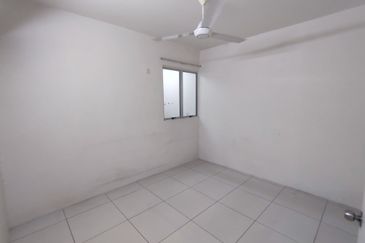 Calisa M @ Calisa Residences