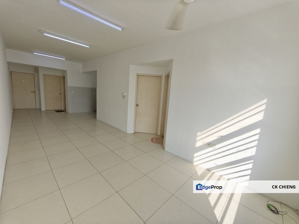 Calisa Residence, Below Market Non Bumi, 883sqft 3 Rooms, Puchong Taman Mas, Selangor, Puchong