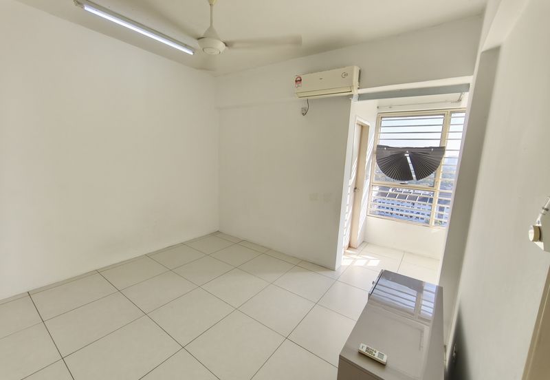 Calisa M @ Calisa Residences