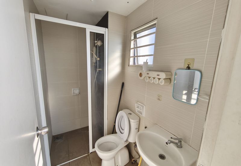 Calisa M @ Calisa Residences