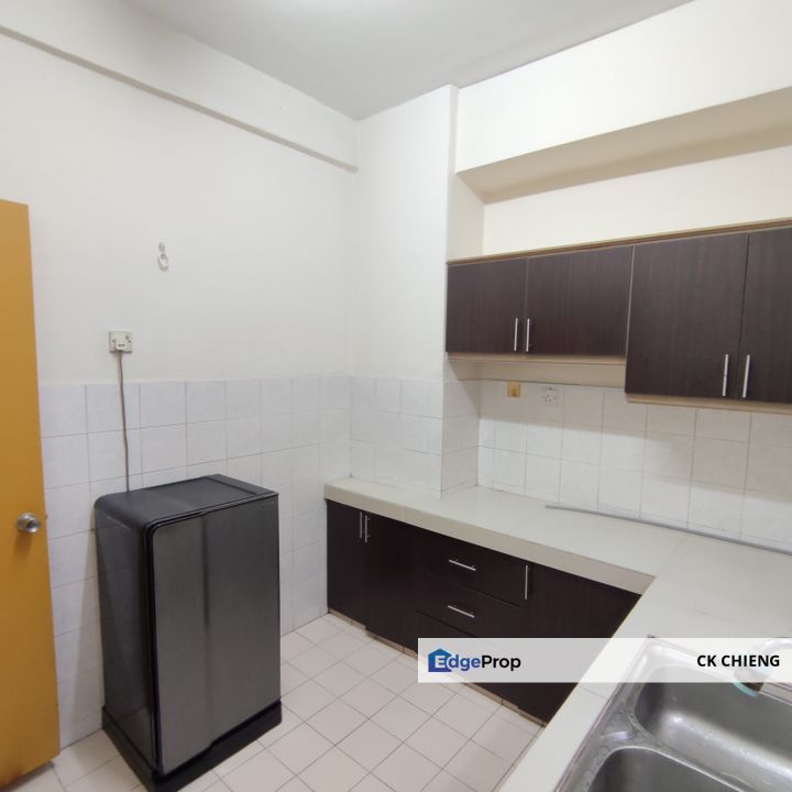 Ridzuan Condo Rent, 3 Rooms Partly Furnished, Bandar Sunway PJS10, Selangor, Bandar Sunway