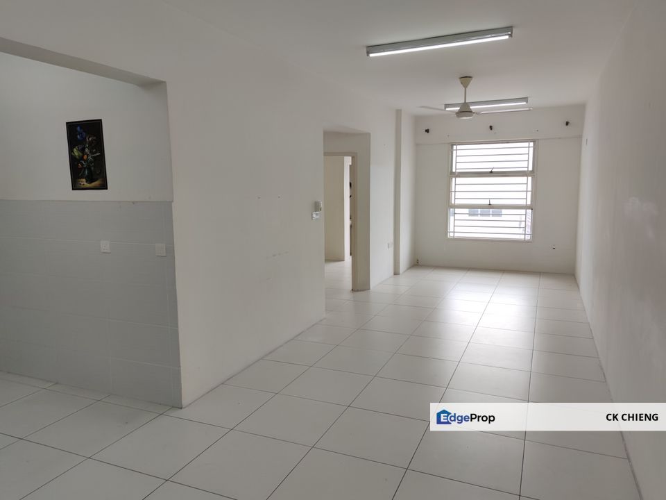 Calisa Residence Rent, Partly Furnished 3 Rooms, Puchong Taman Mas Sepang, Selangor, Puchong