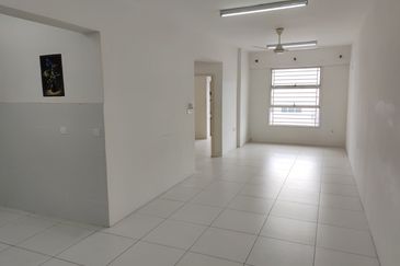 Calisa M @ Calisa Residences