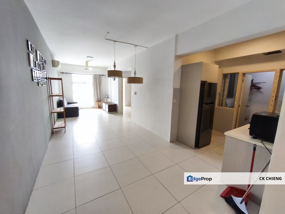 Calisa Residence Rent, 3 Rooms Partly Furnished, Puchong Taman Mas Sepang, Selangor, Puchong