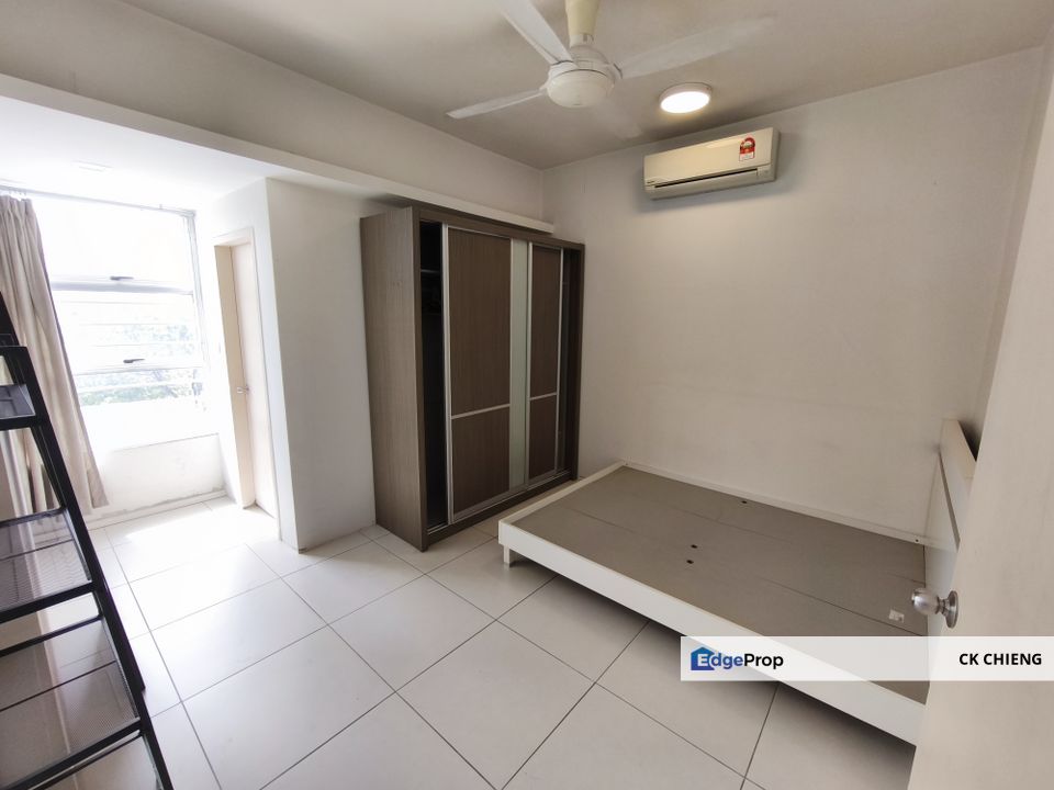 Calisa Residence Rent, 3 Rooms Partly Furnished, Puchong Taman Mas Sepang, Selangor, Puchong